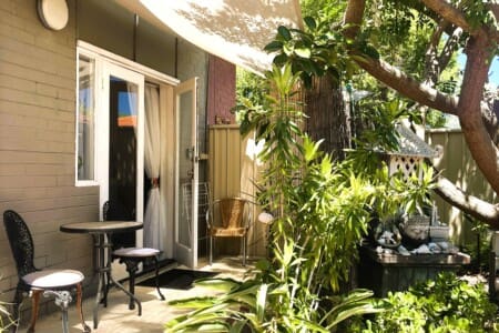 Garden Guest Suite Studio Fully Self Contained at the rear of the main home