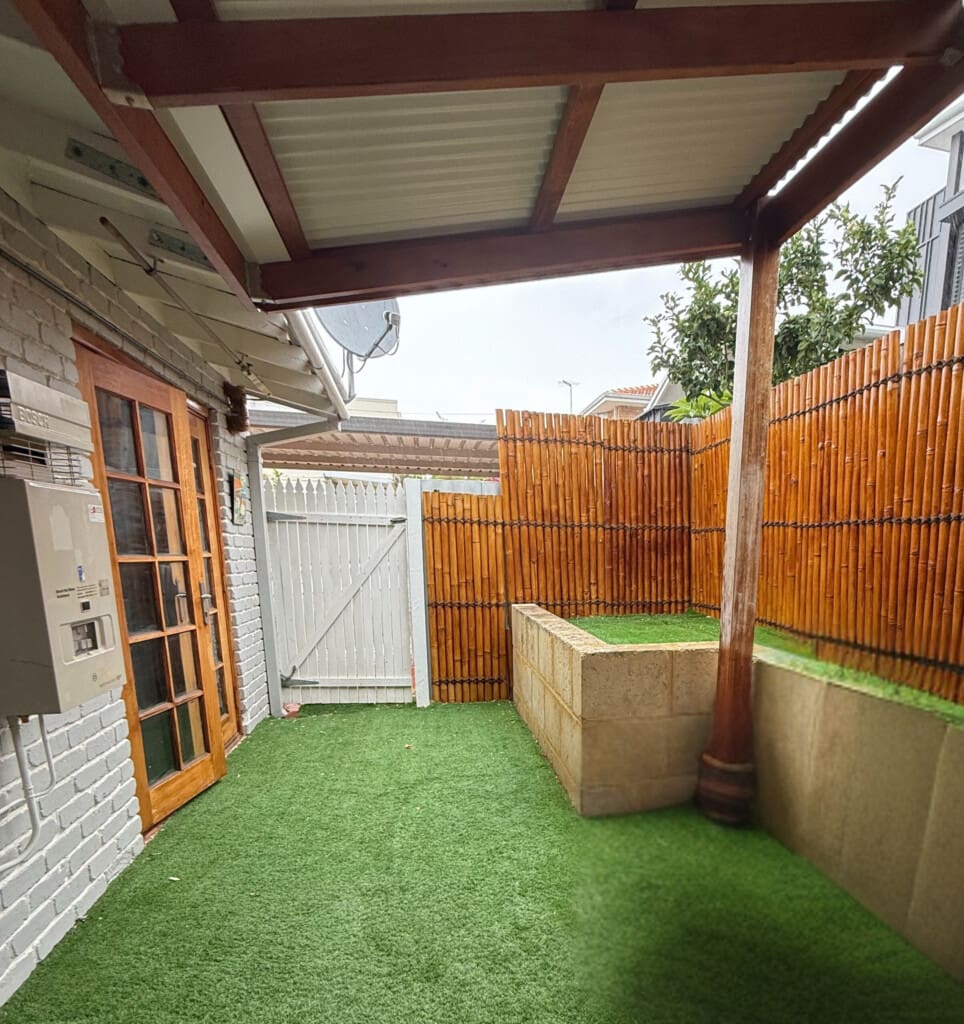 Courtyard1