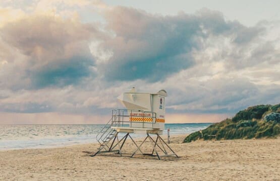 city beach lifesaving 1 min