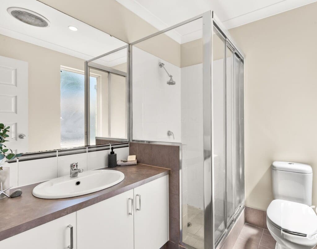 Ensuite1 min
