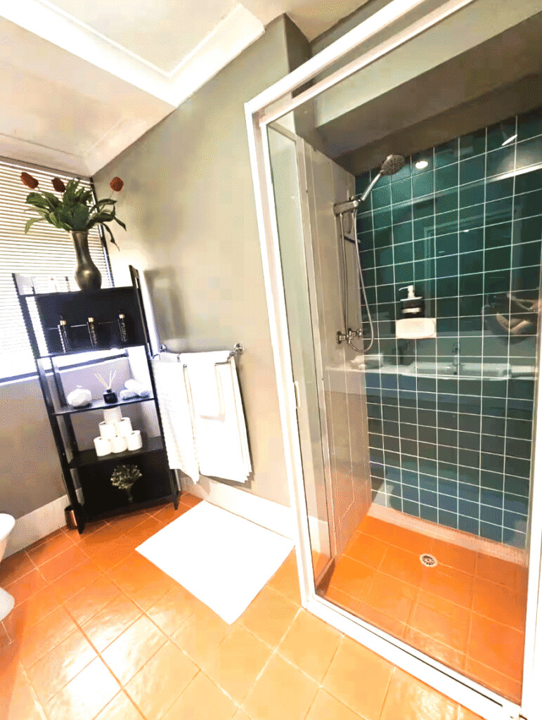 bathroom2 min