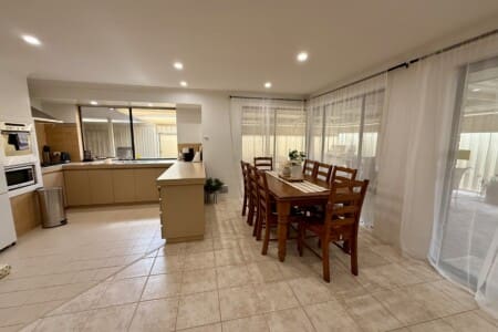 006952f7 6002 4b97 8ec3 dc8959d86277