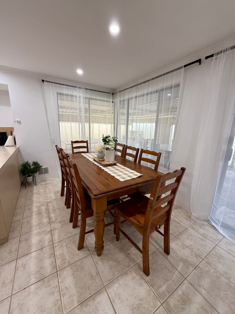 57a9256c 485a 4e70 8c92 e6a768cc22ab