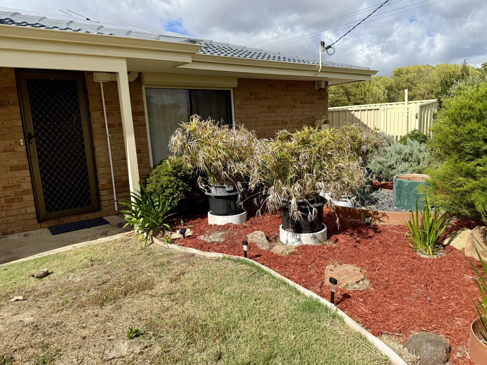 8d403abd 4dd2 401b 9844 97c19f763b2d