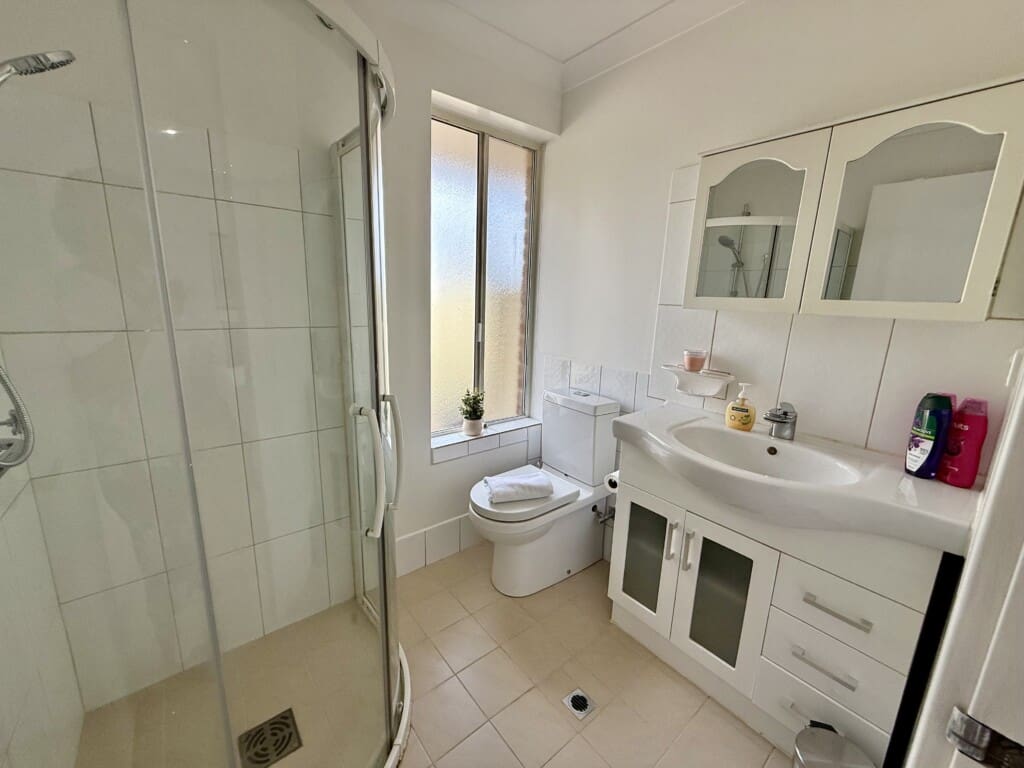 b862d126 626e 42e8 9e45 101a8e7bfbb3