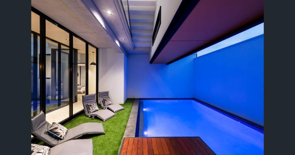 0b3b7400 e84a 4f4b 98ca 5a7a7589925d