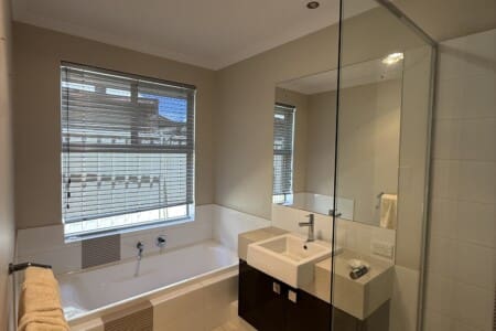 2897f1e9 b07f 463a a647 97fcdfadea24