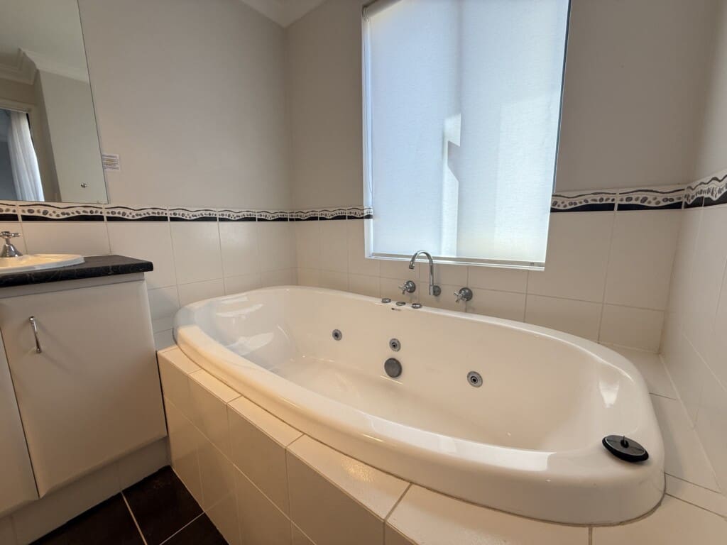 3ab2ddf6 539e 4e3e a99c faf45f8d56f5