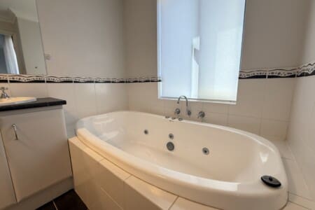 3ab2ddf6 539e 4e3e a99c faf45f8d56f5