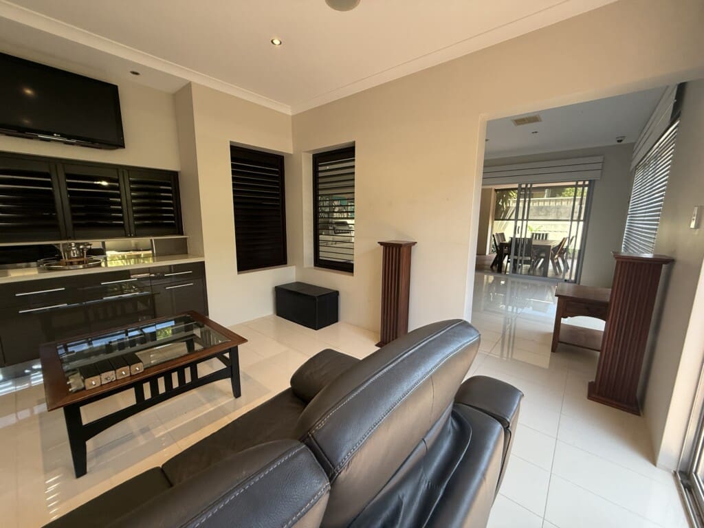 42569fcf 48b9 4559 9588 fbe823f8f887