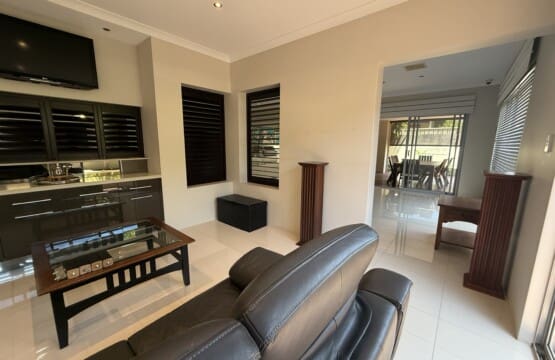 42569fcf 48b9 4559 9588 fbe823f8f887