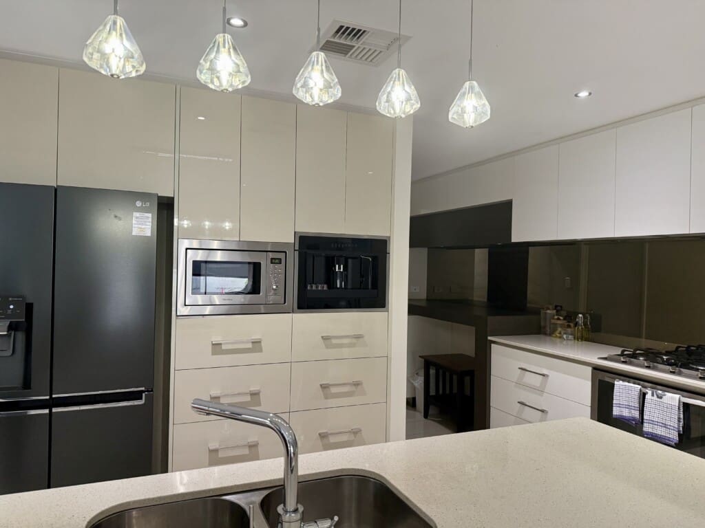 96043031 fa87 4263 833d 6db383836218