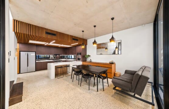 16 MM 28229 2 Edit Edit