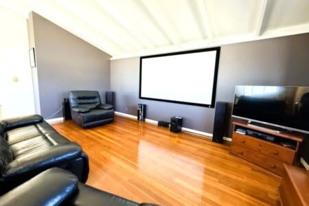 31 OKAY GUESTY AND HF, OKAY IN WEBSITE