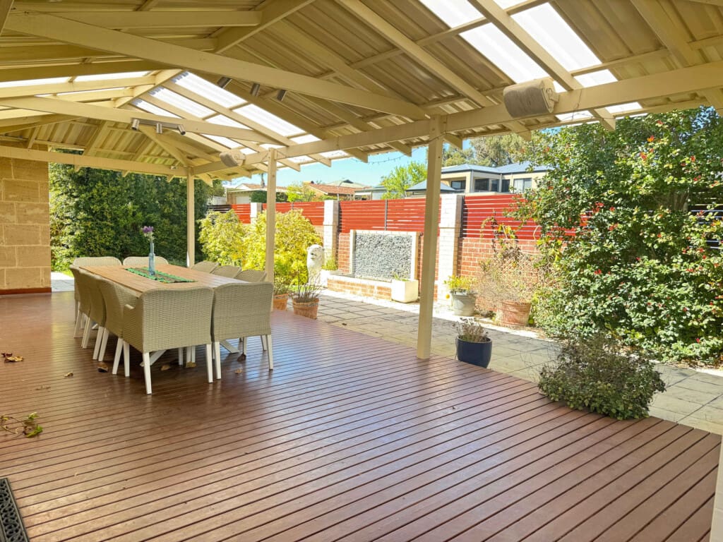 33 OKAY GUESTY AND HF