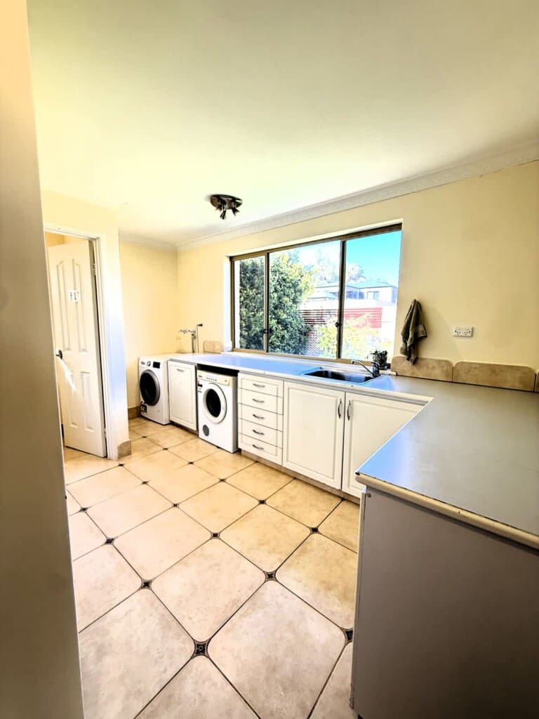 5 OKAY GUESTY AND HF