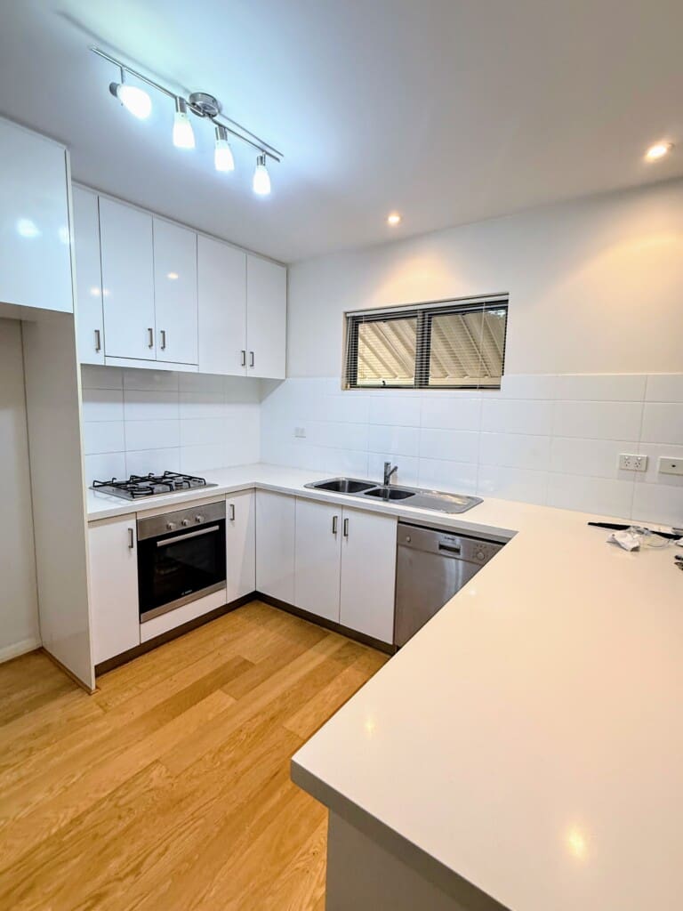 9283389f 2ee3 4585 ae1c 5bb2f21c2c9f