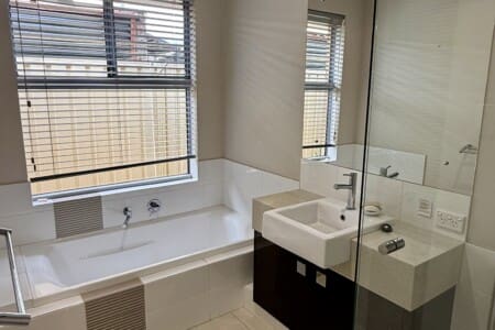 Photo 19 11 2025, 12 59 22 pm