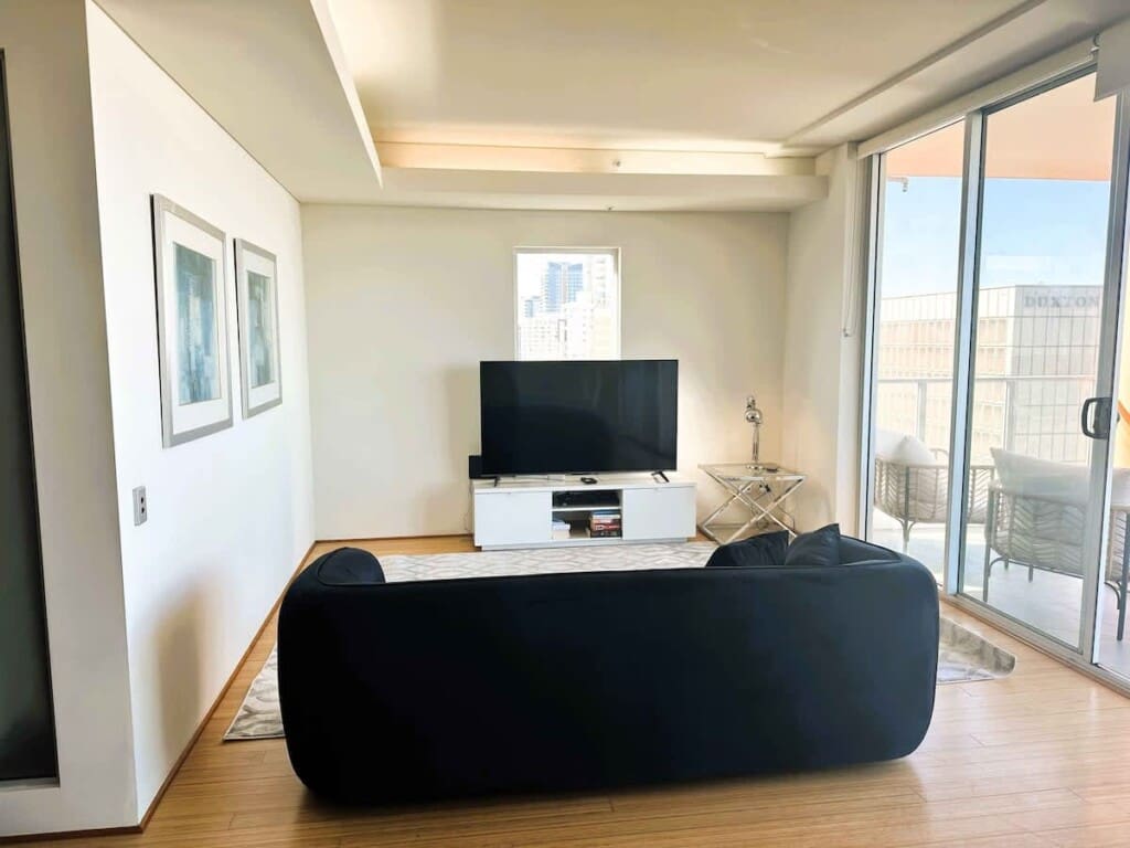 03ff4e0f 8fb0 4a yJT11