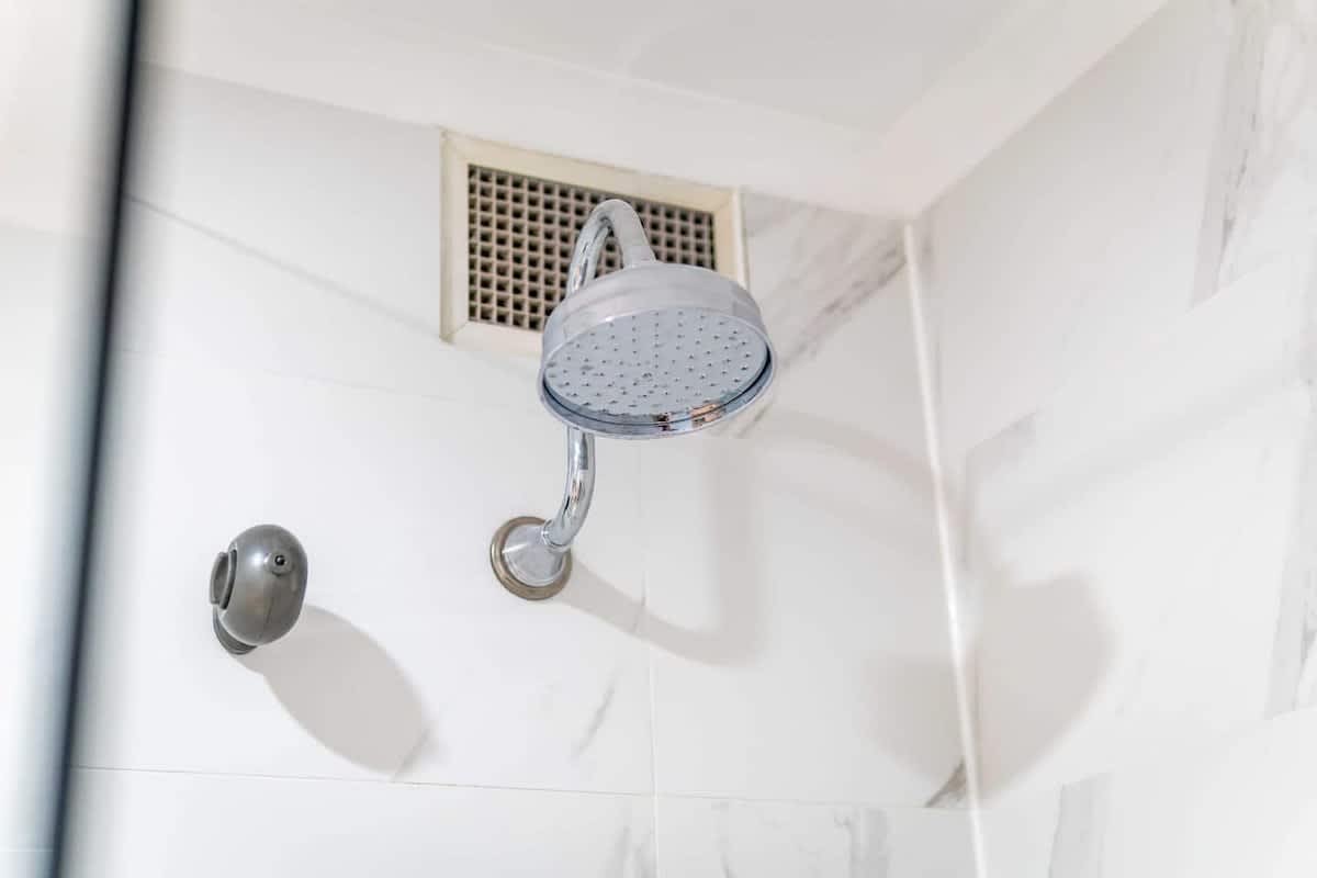 042d8779 35c5 47 yaw4W