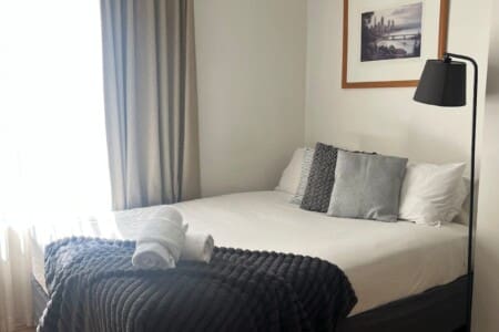 0ebc517c 4bb8 4a 1uizG