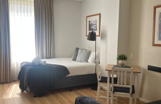 13d08096 1c45 4a t5hv