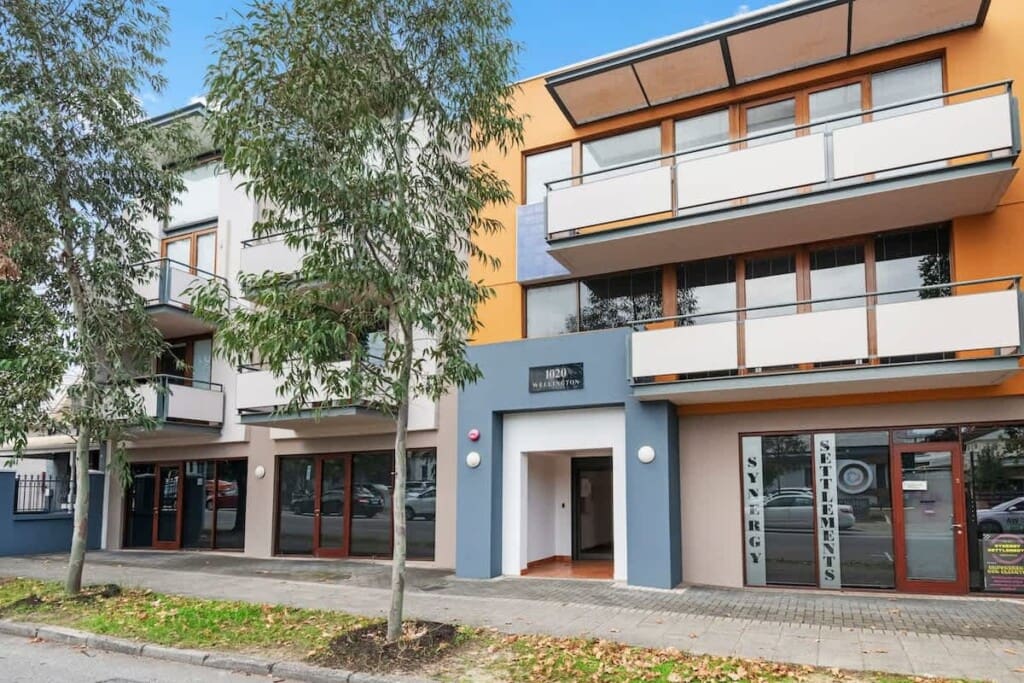 18f988ee df04 46 HmudK