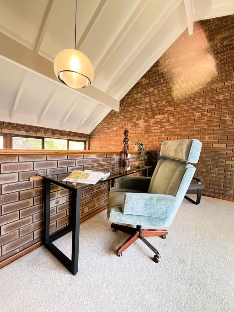 1ced93d8 4fcc 45 TXWmE