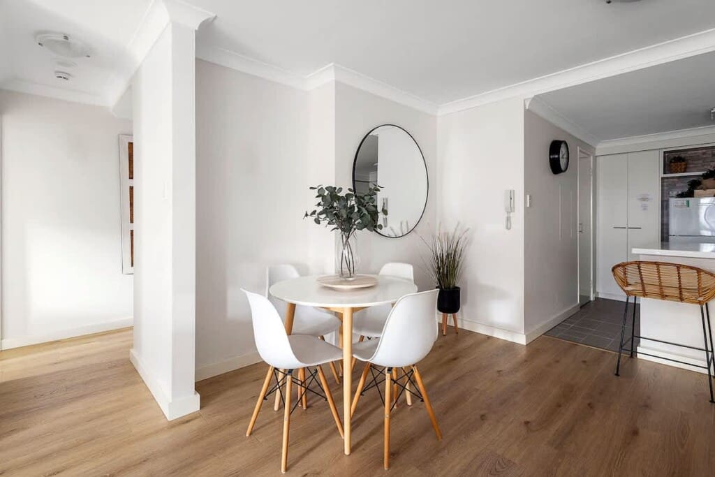 230ef1ae fb47 43 eNJ51