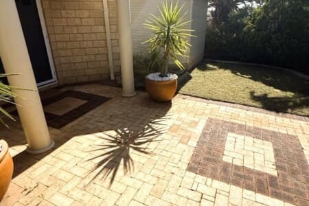 27f9f029 8c76 49 f8zV8