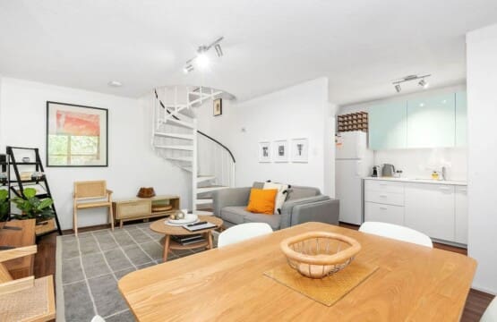 2a3c5465 9cd3 47 biLQt