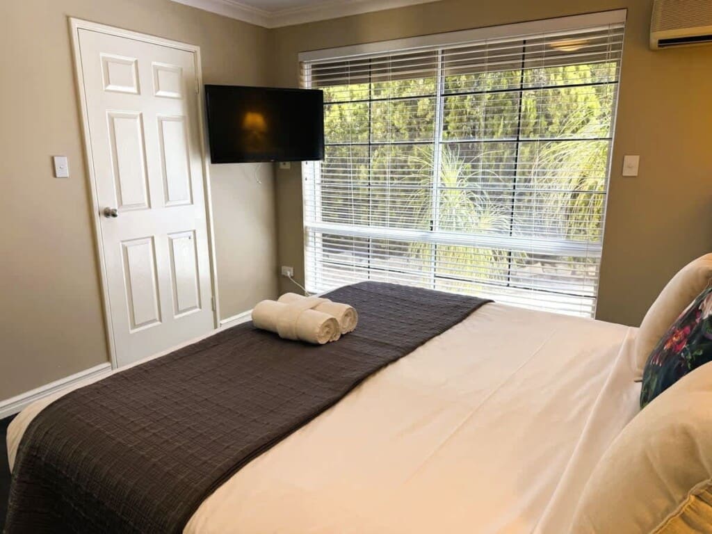 2b640669 00f5 4d d77u8