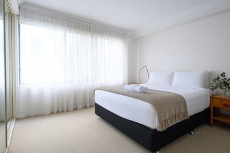 2f902446 04a3 4e e5xHE