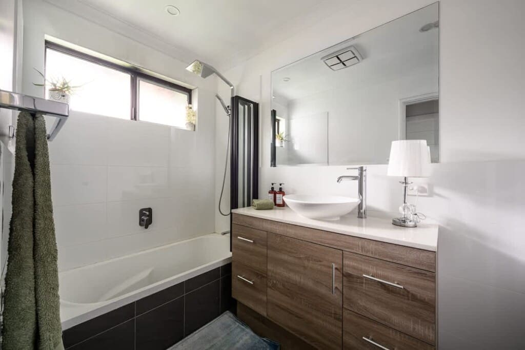 3d0f67e7 6823 44 8pc3Z