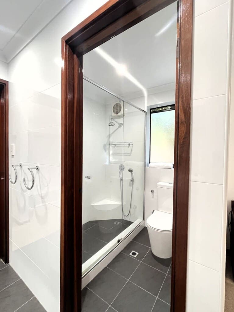 3d2c76b6 9b73 4a AA8lD