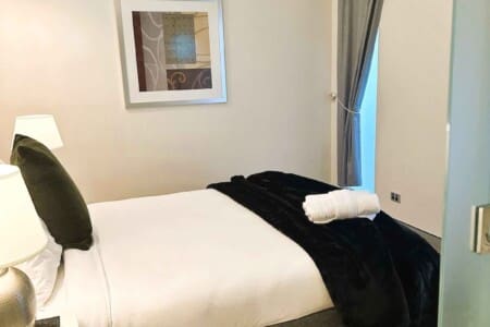 3fe752a1 d8aa 46 fh4sR