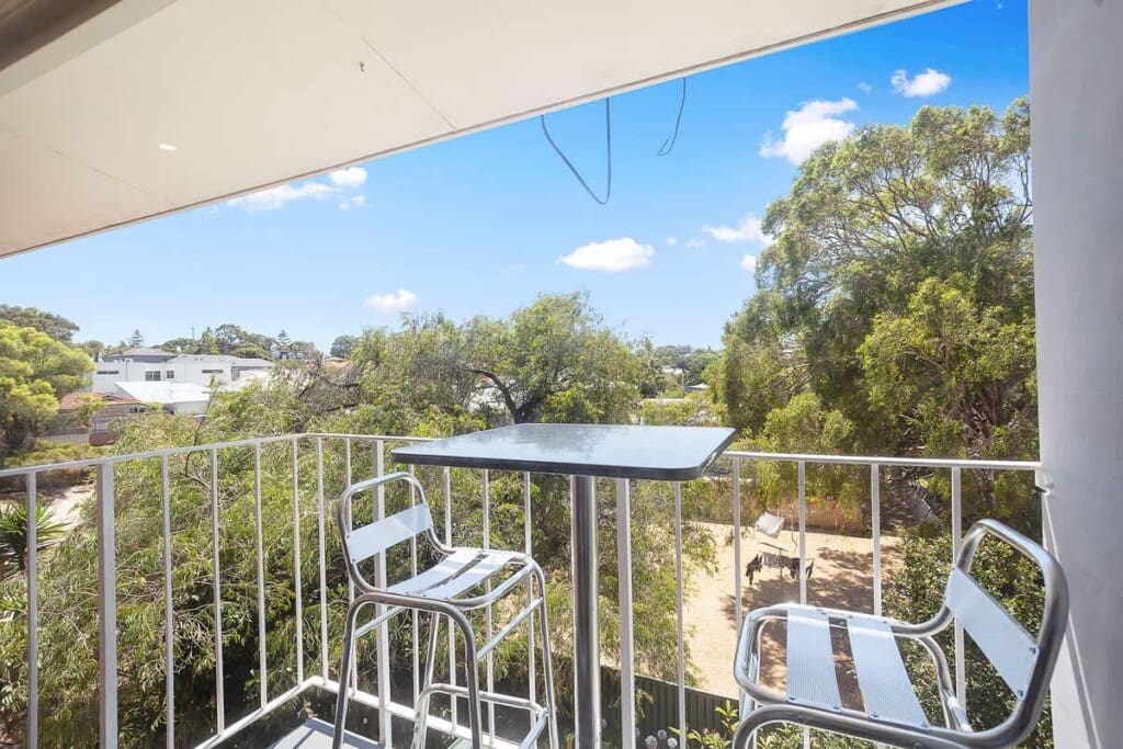 4536b0b4 4c44 41 76KP6