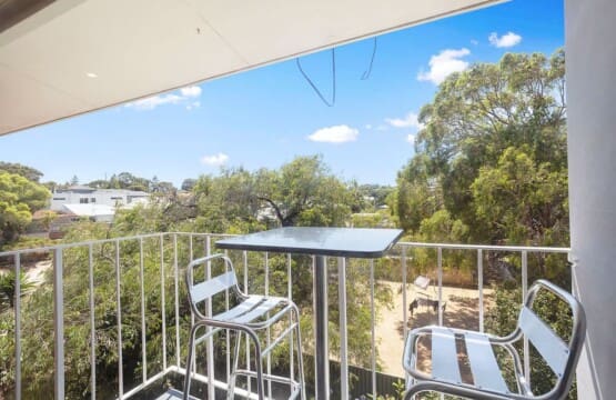 4536b0b4 4c44 41 76KP6