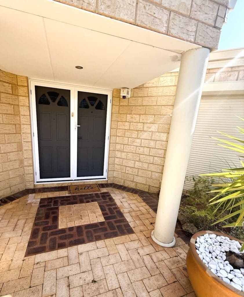 491bb4b7 876c 43 WyS7