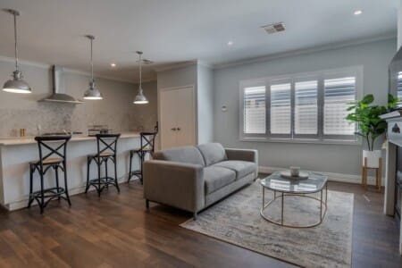 4a5d7bd3 a3e4 4b vlvjF