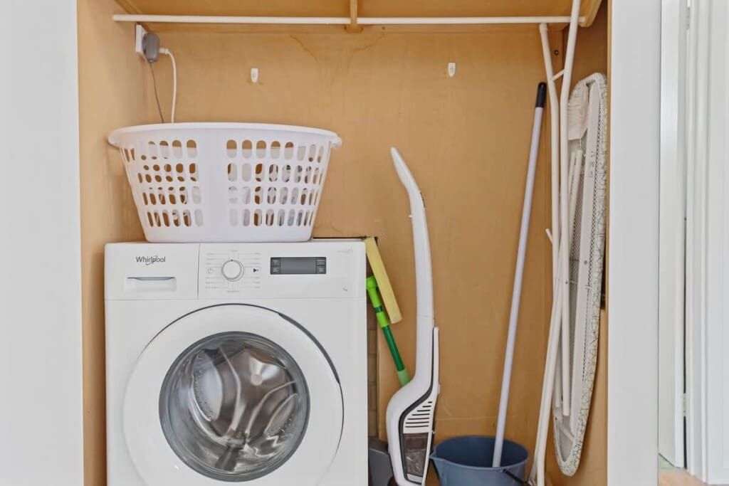 4b591ad1 fbbf 46 HzeSC