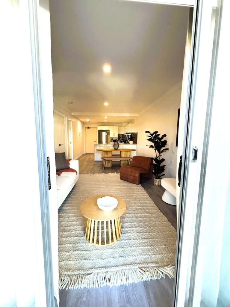 5038d189 a3b3 45 RgOFz