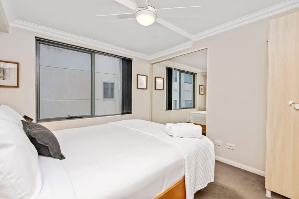 5042598b 8c0b 4b A2ilN