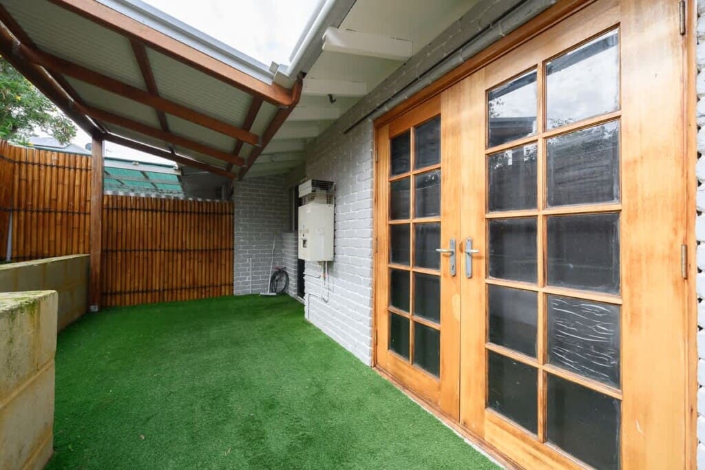 536094ec b0d1 49 u2SBk