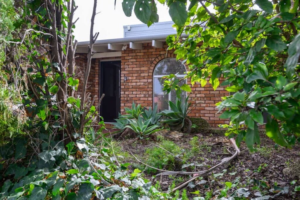 53a544bd 327a 4e bwl2K