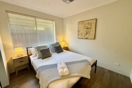 54cf18b0 8831 49 UvNou