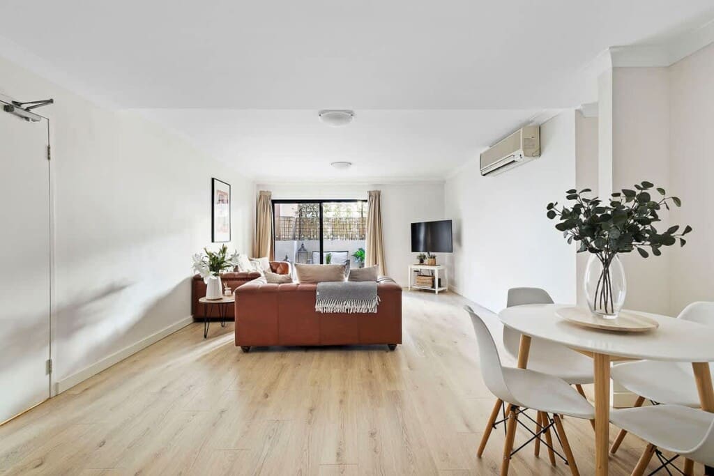 5b0bd9e3 3f29 42 7uuNC