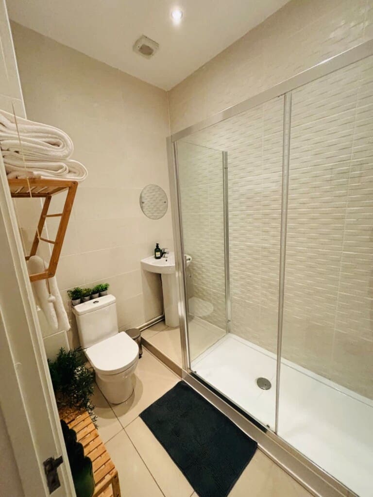 6169a49a fdfb 45 DA97f