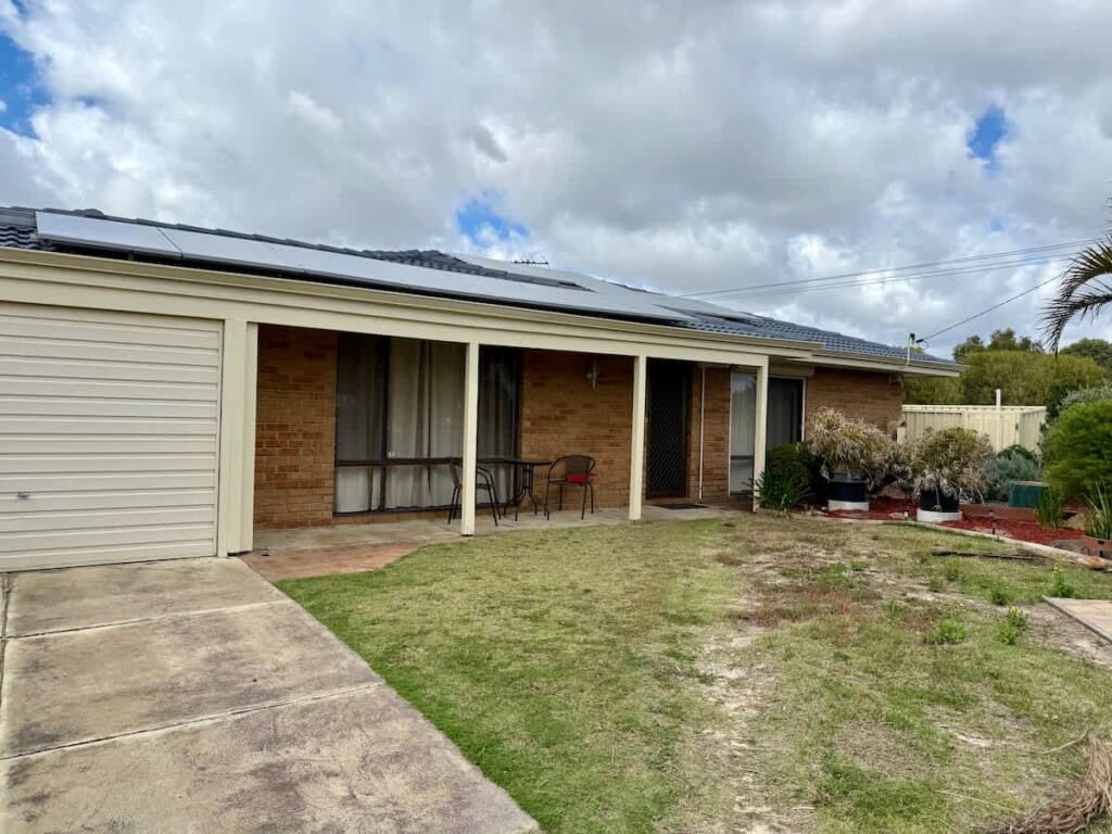 61c77ff6 e5e0 41 vaGY6