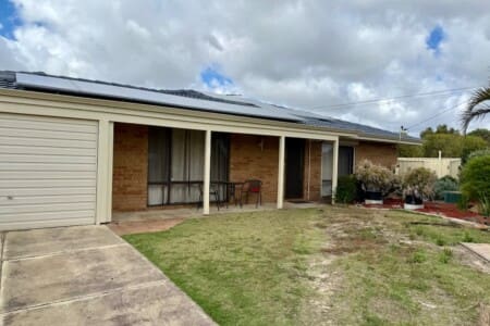 61c77ff6 e5e0 41 vaGY6